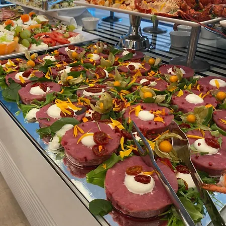 Club - Fronte Mare Con Depandance Adiacente Отель