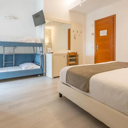 Club - Fronte Mare Con Depandance Adiacente Otel Riccione