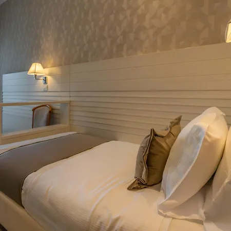 Club - Fronte Mare Con Depandance Adiacente Otel Riccione