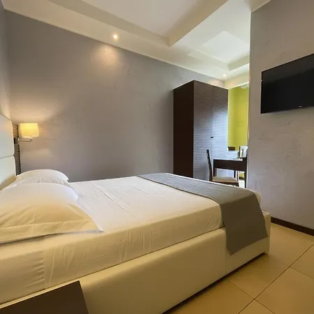 Club - Fronte Mare Con Depandance Adiacente