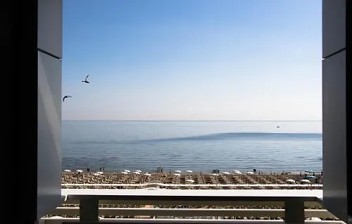 Club - Fronte Mare Con Depandance Adiacente Hotel Riccione
