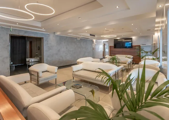 Club - Fronte Mare Con Depandance Adiacente