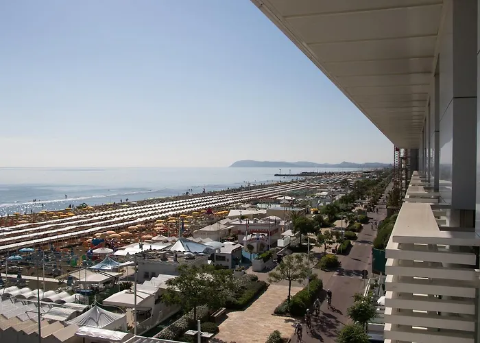 Club - Fronte Mare Con Depandance Adiacente Hotel 3*