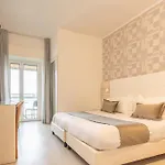 Hotel Club - Fronte Mare Con Depandance Adiacente Riccione