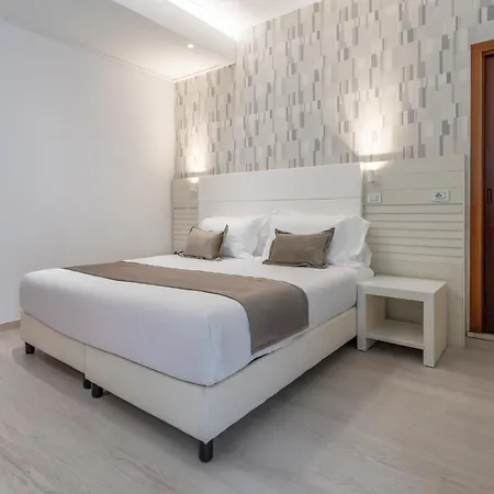 Hotel Club - Fronte Mare Con Depandance Adiacente