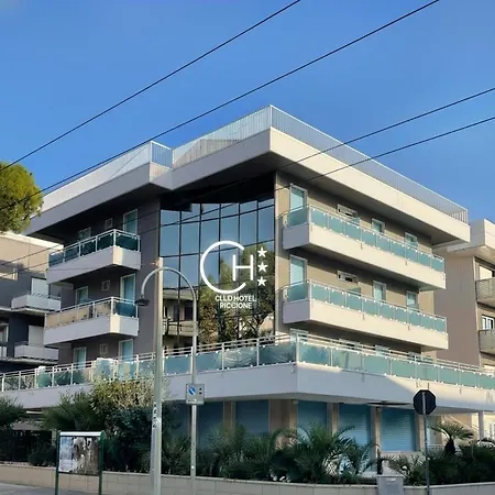 Club - Fronte Mare Con Depandance Adiacente