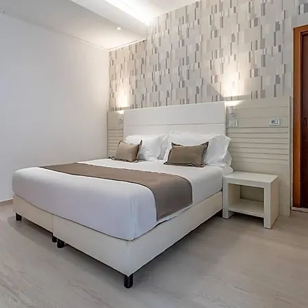 Club - Fronte Mare Con Depandance Adiacente Hotel Riccione