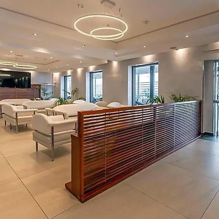 Club - Fronte Mare Con Depandance Adiacente 3* Riccione