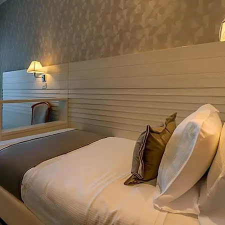 Hotel Club - Fronte Mare Con Depandance Adiacente Riccione