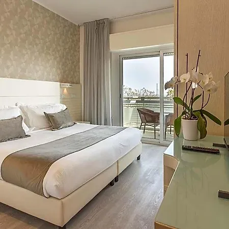 Club - Fronte Mare Con Depandance Adiacente Hotel Riccione