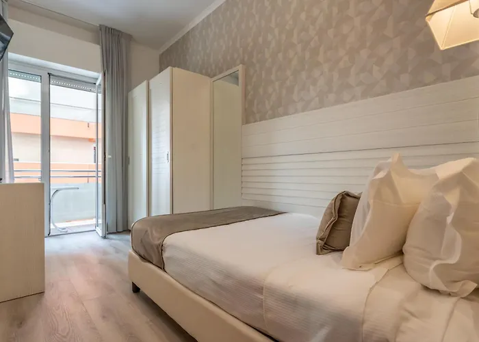 Club - Fronte Mare Con Depandance Adiacente