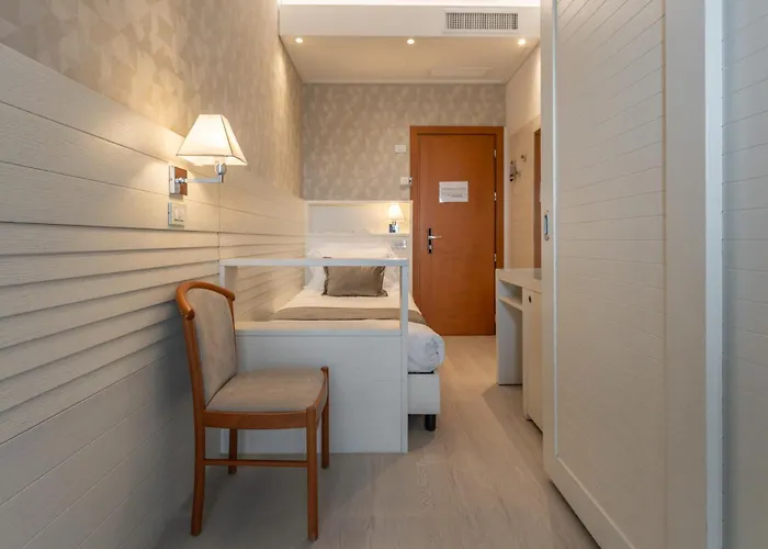 Hotel Club - Fronte Mare Con Depandance Adiacente Riccione