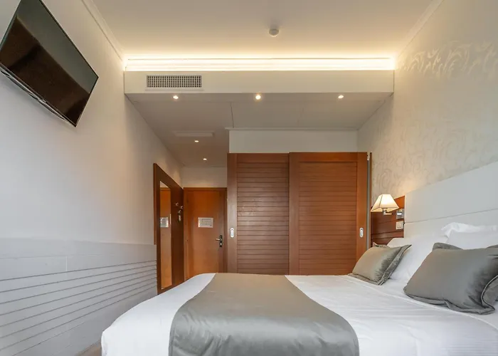 Club - Fronte Mare Con Depandance Adiacente 3*