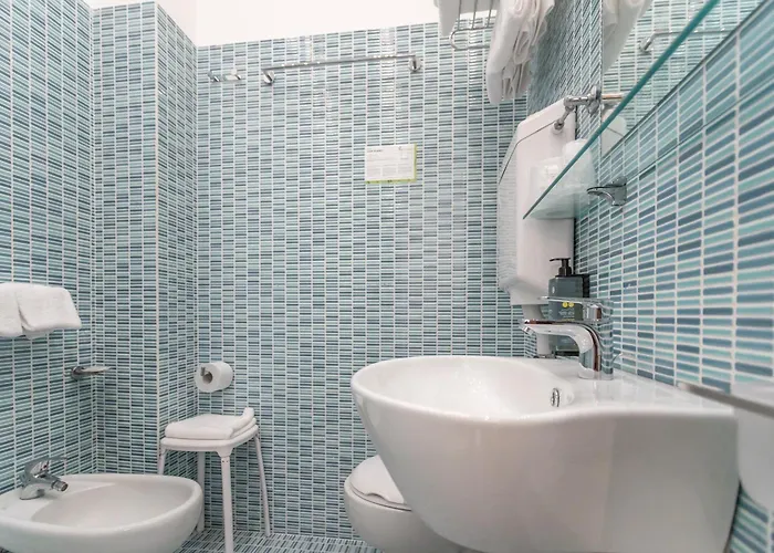 Hotel Club - Fronte Mare Con Depandance Adiacente Riccione