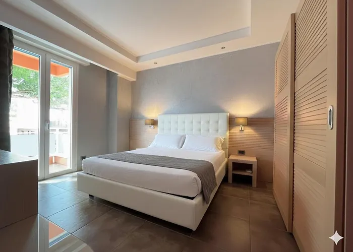 Club - Fronte Mare Con Depandance Adiacente Hotel Riccione