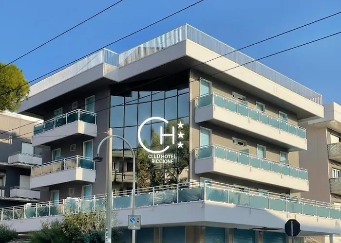 Club - Fronte Mare Con Depandance Adiacente