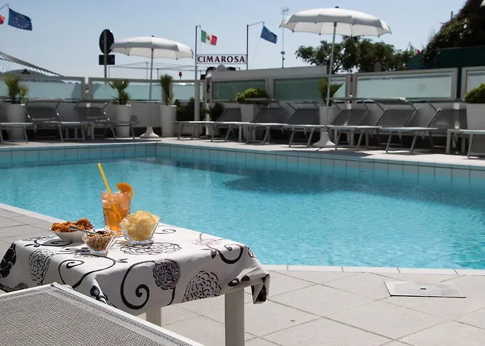 Club - Fronte Mare Con Depandance Adiacente Hotel 3*